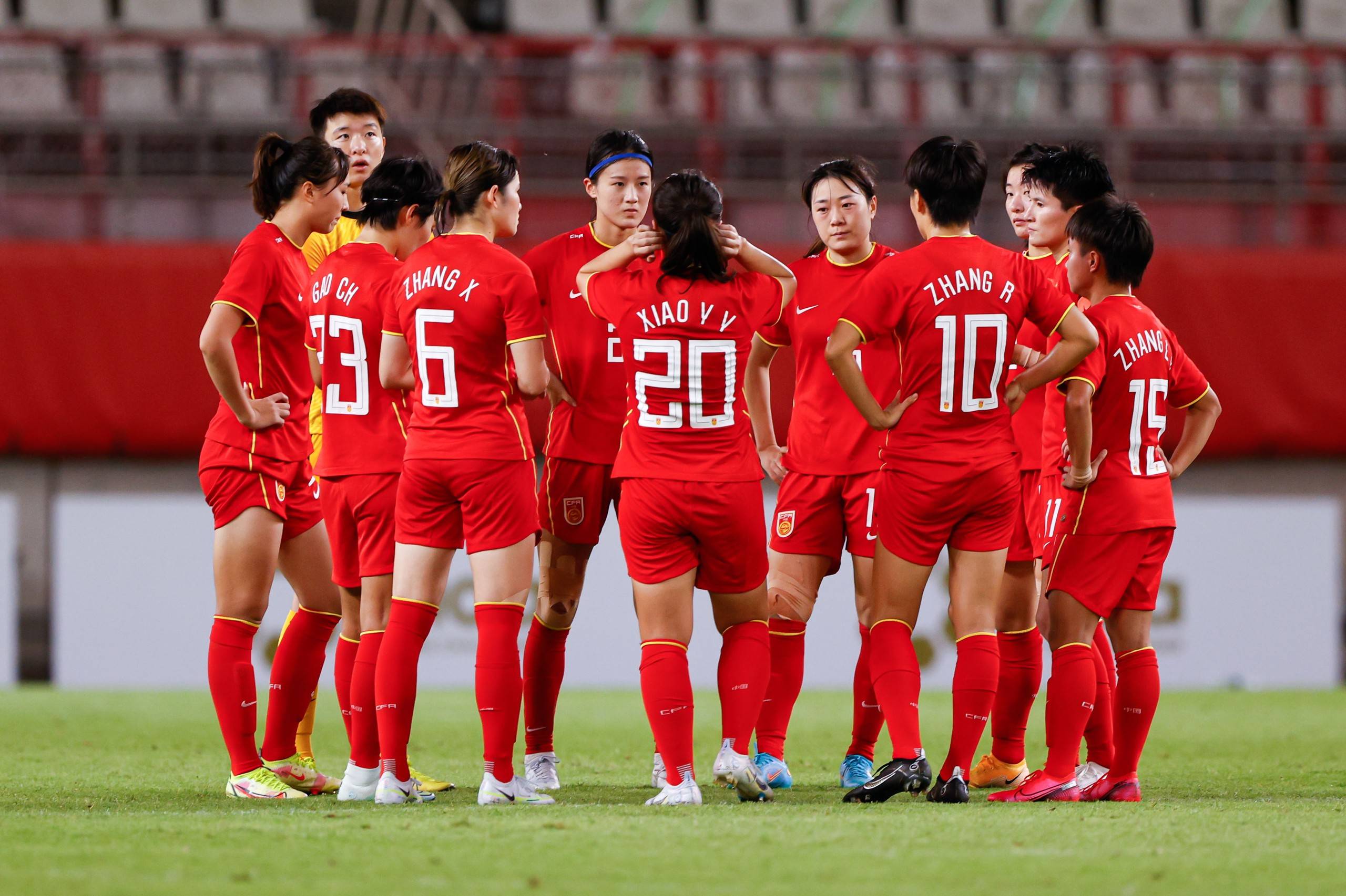 中国女子足球队士气高昂备战世界杯 中国女子足球队士气高昂备战世界杯