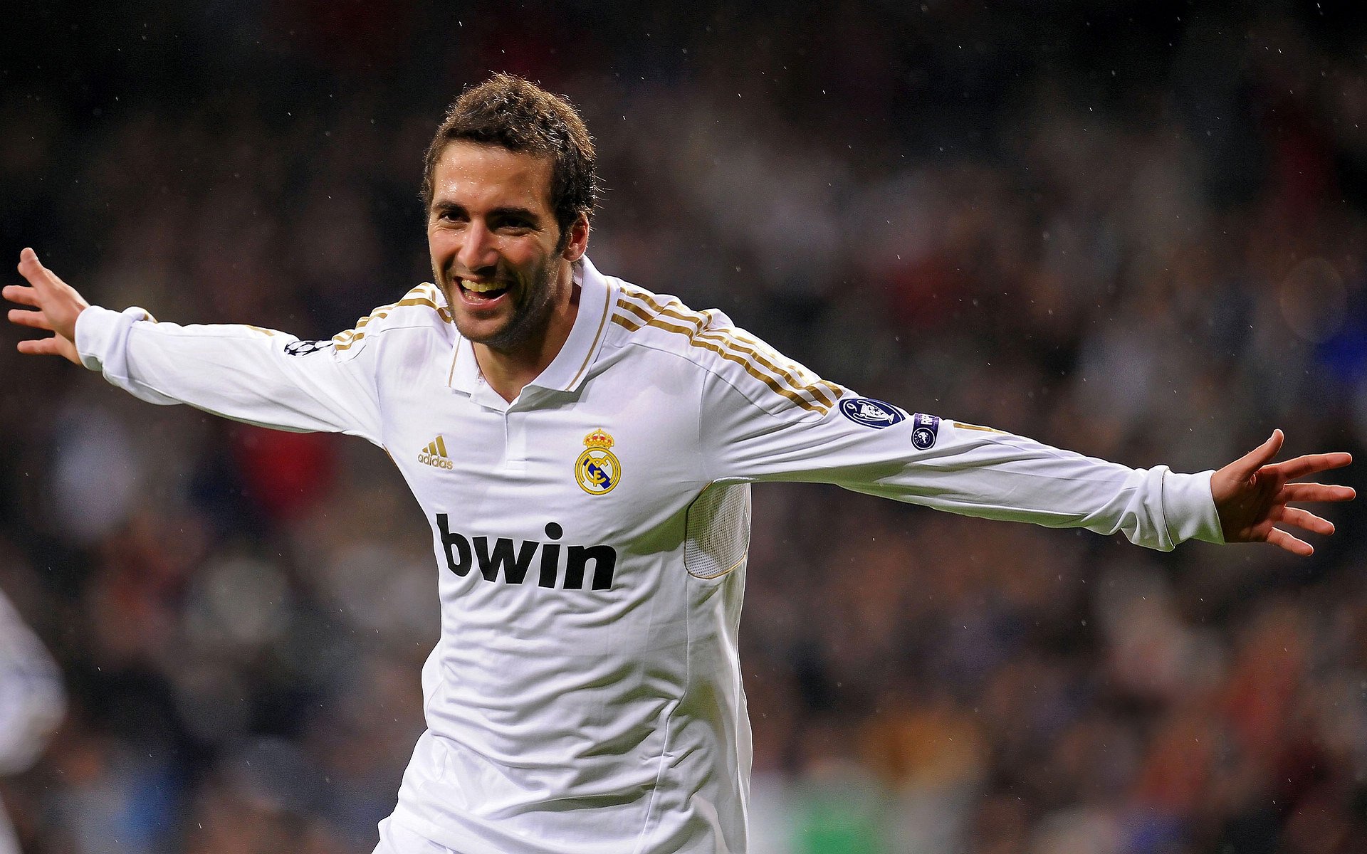 拉什福德爆发与土耳其横扫,足球世界的双面启示