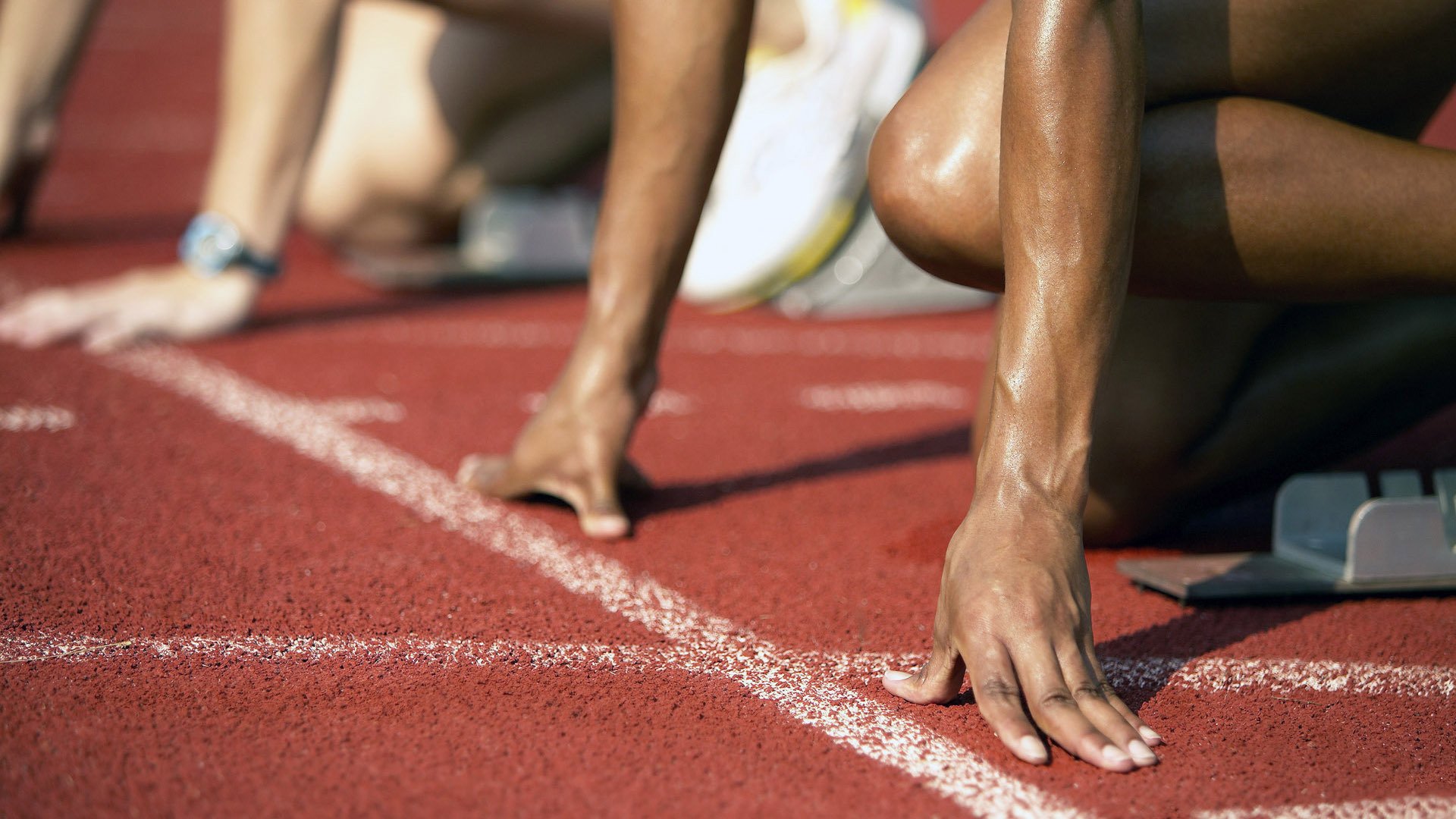 北欧风暴遭遇东方利剑，张继科统治下的绿茵博弈